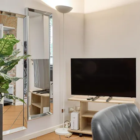 - Parco Sempione Apartment